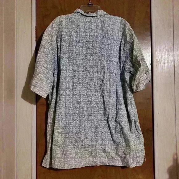 LL Bean Button Up Shirt Mens Large Blue Ombre Fish Short Sleeve Camp Hawaiian - Picture 2 of 6